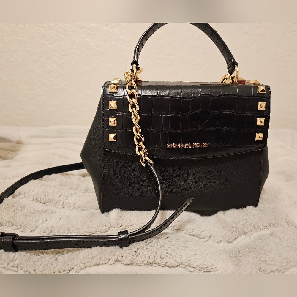Michael kors cross body bag